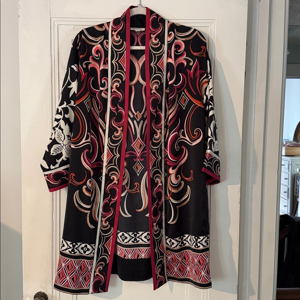 Gorgeous & versatile Patterned Chicos Tunic